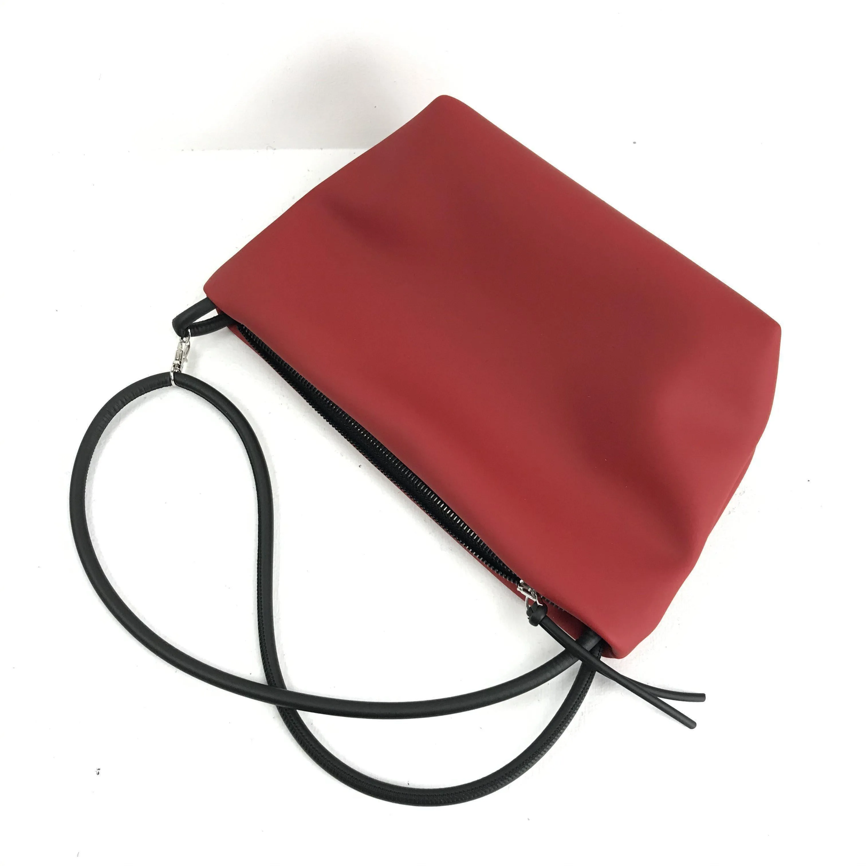 In-Zu Shoulder Bag: Medium Mouse